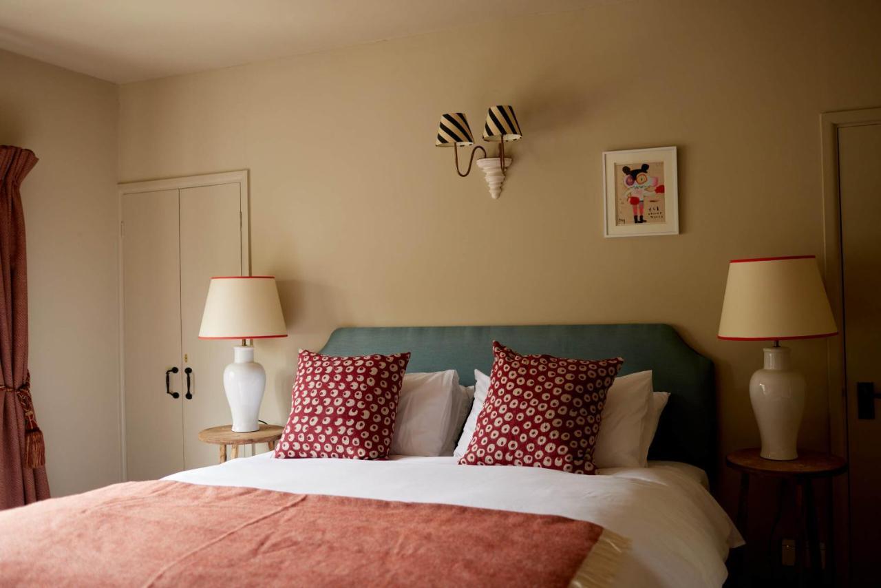 The Queen'S Head Broad Chalke Экстерьер фото