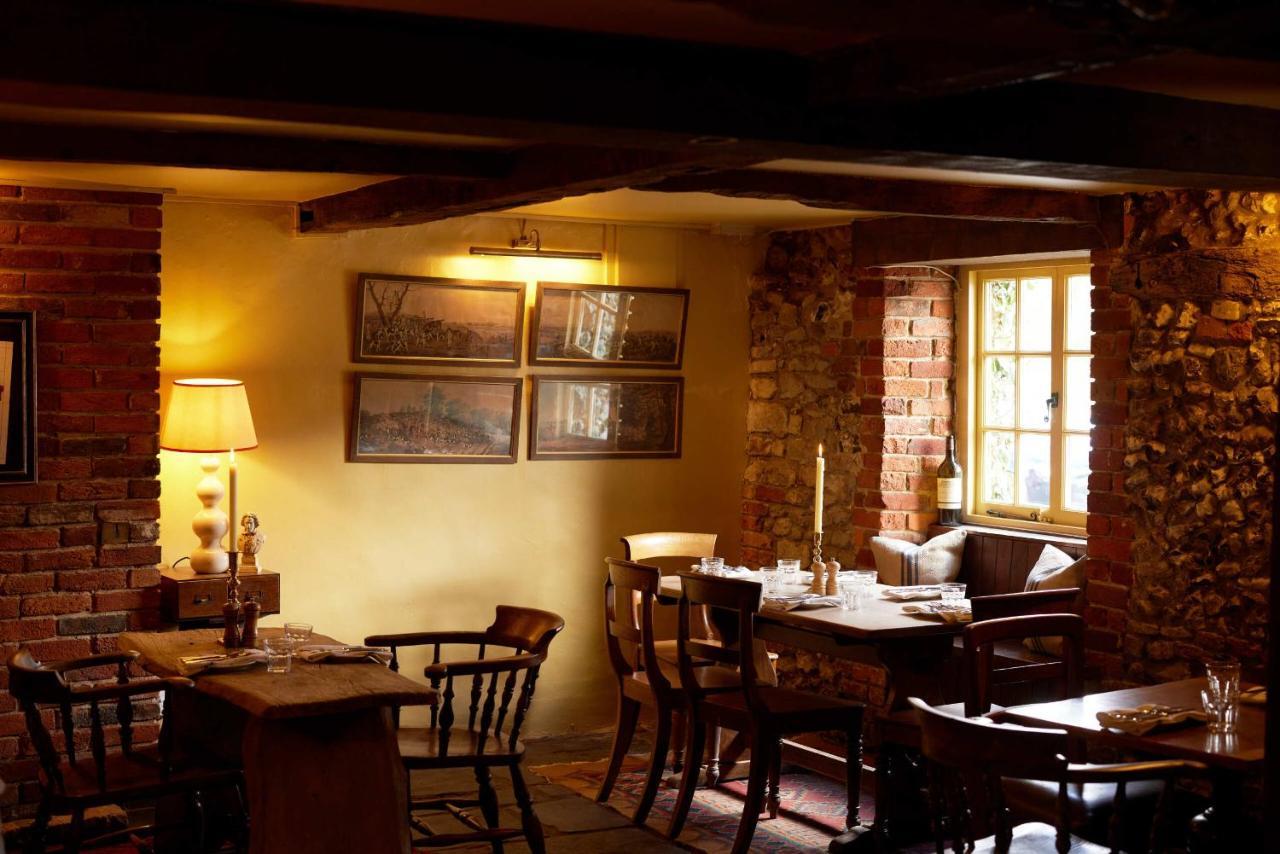 The Queen'S Head Broad Chalke Экстерьер фото
