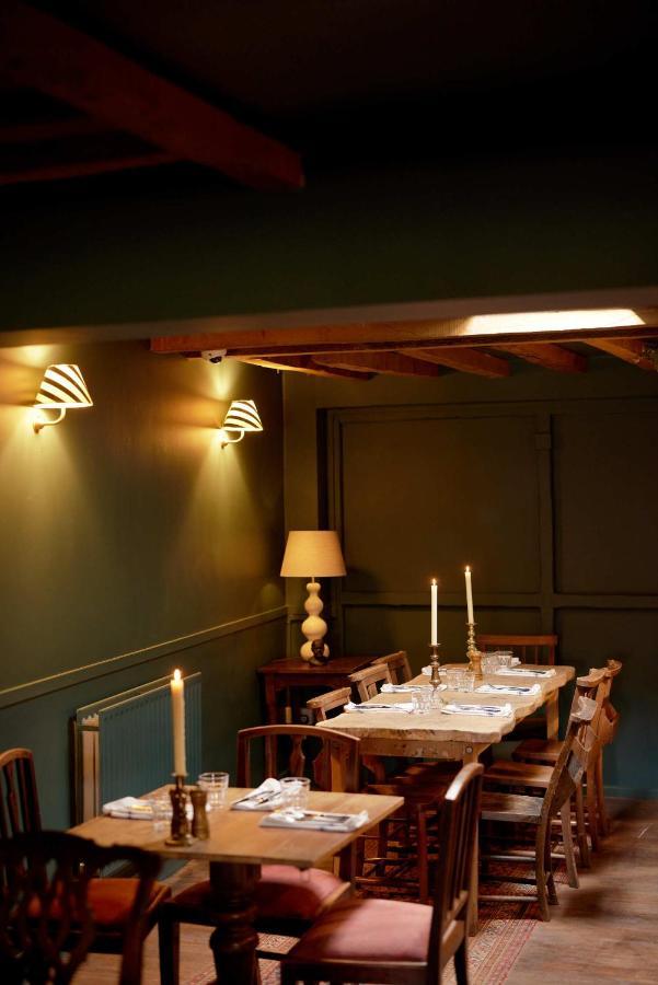 The Queen'S Head Broad Chalke Экстерьер фото