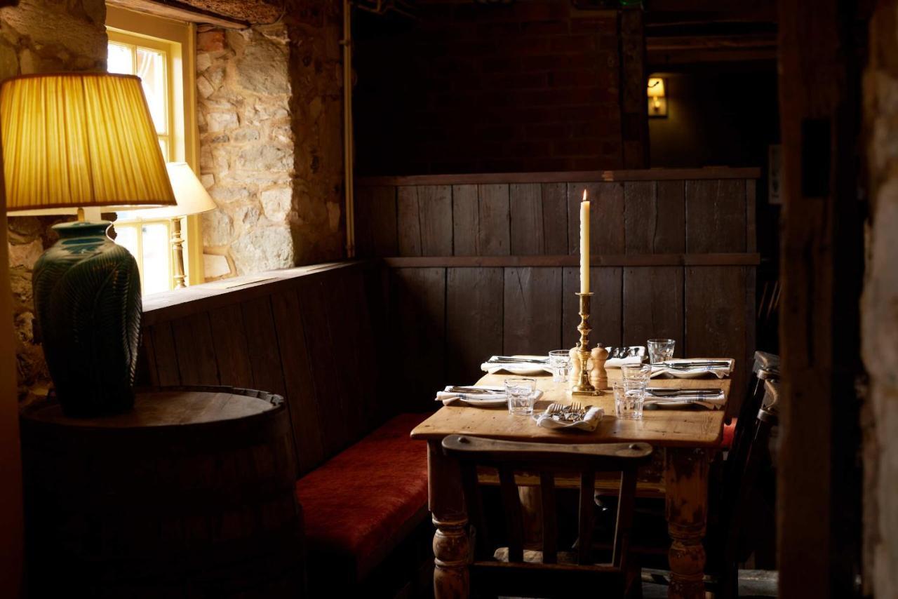 The Queen'S Head Broad Chalke Экстерьер фото